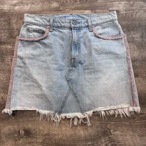 7 For All Mankind Rainbow Fringe Frayed Hem Light Wash Denim Skirt Womens Sz. 29